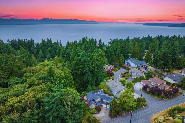 $1,185,000 | 16116 68th Avenue West, Edmonds, WA 98026