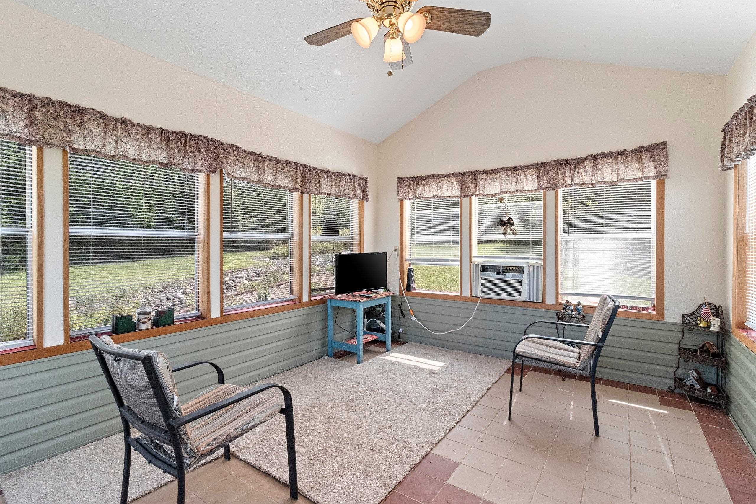 E9419 Crain Road New London, WI 54961 - Photo 24 of 55 Gallery Image 24