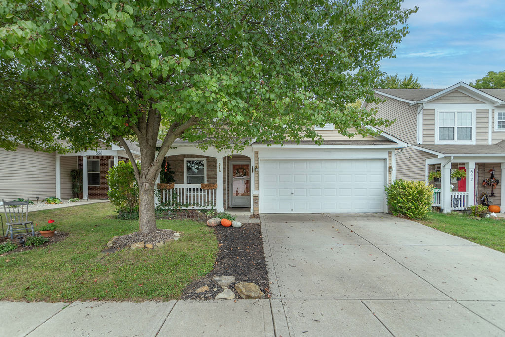 548 Sun Ridge Boulevard Avon, IN 46123 - Photo 3 of 27 Gallery Image 3