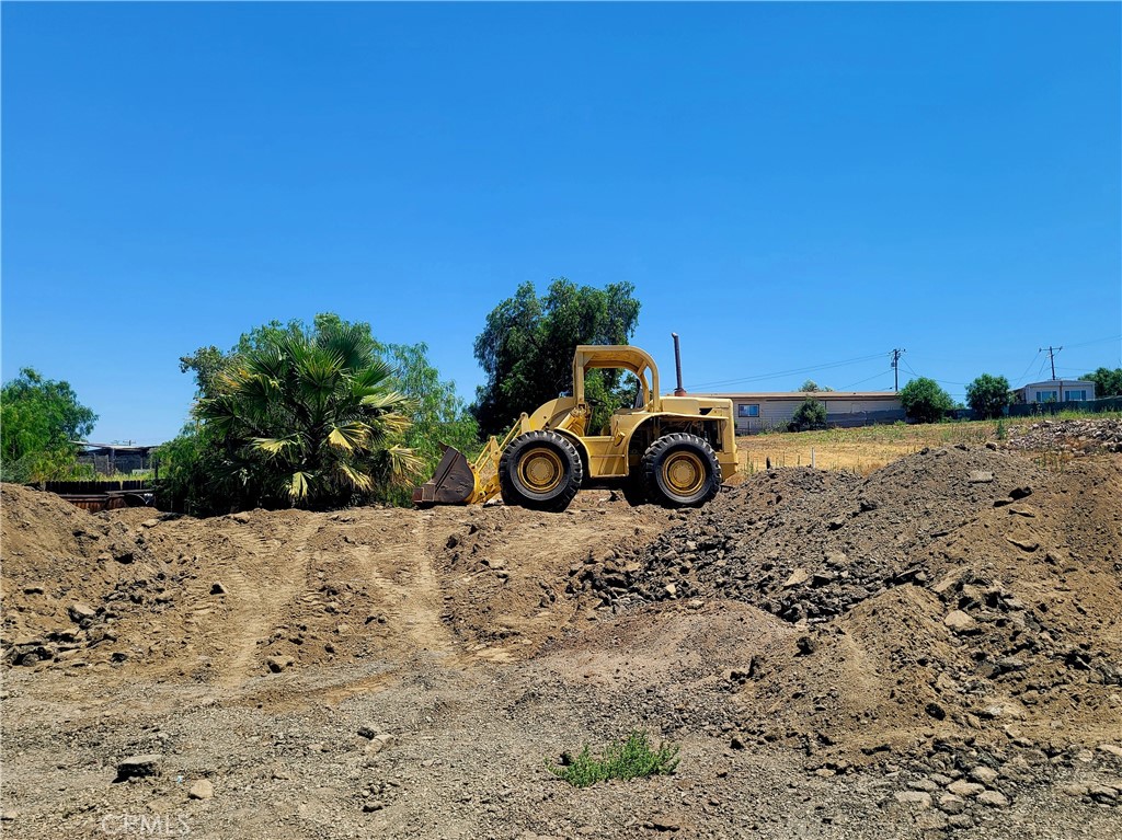 21131 Ellis Avenue Perris, CA 92570 - Photo 38 of 40