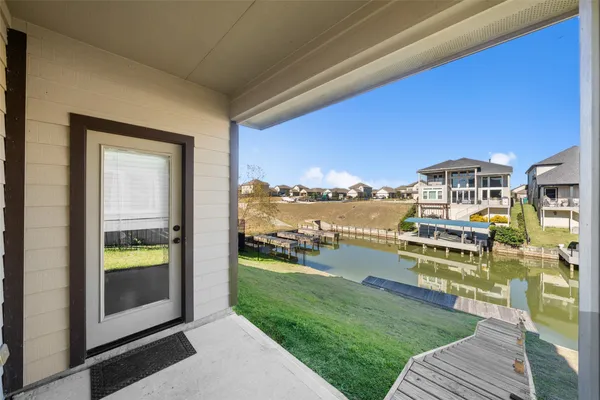 $619,500 | 10744 South Lake Mist Lane, Willis, TX 77318