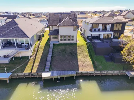 $575,000 | 10744 South Lake Mist Lane, Willis, TX 77318