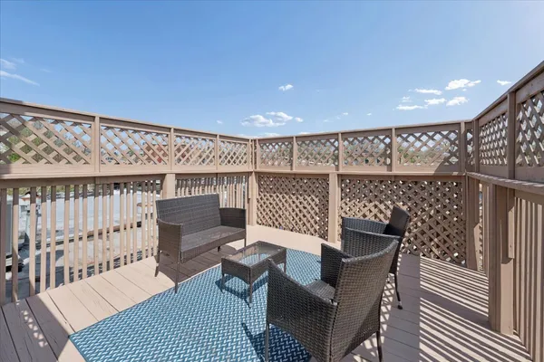 $435,000 | 1945 North Sheffield Avenue, Unit 303, Chicago, IL 60614