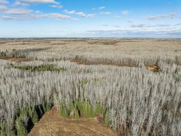 $584,041 | 60 County Road 60, Bovey, MN 55709