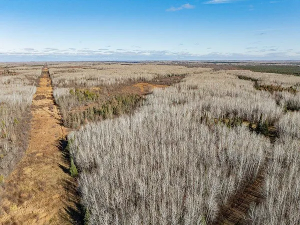 $584,041 | 60 County Road 60, Bovey, MN 55709