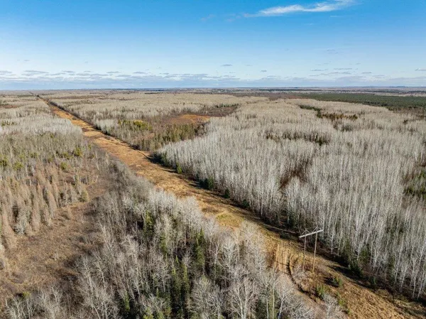 $584,041 | 60 County Road 60, Bovey, MN 55709