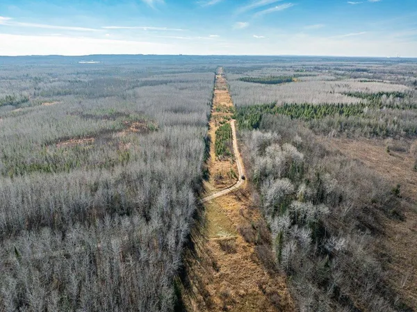 $584,041 | 60 County Road 60, Bovey, MN 55709