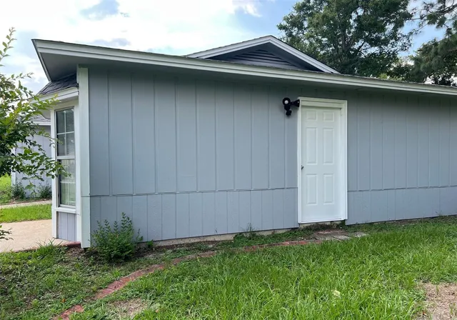 $248,900 | 2708 Sandalwood Drive South, Tallahassee, FL 32305