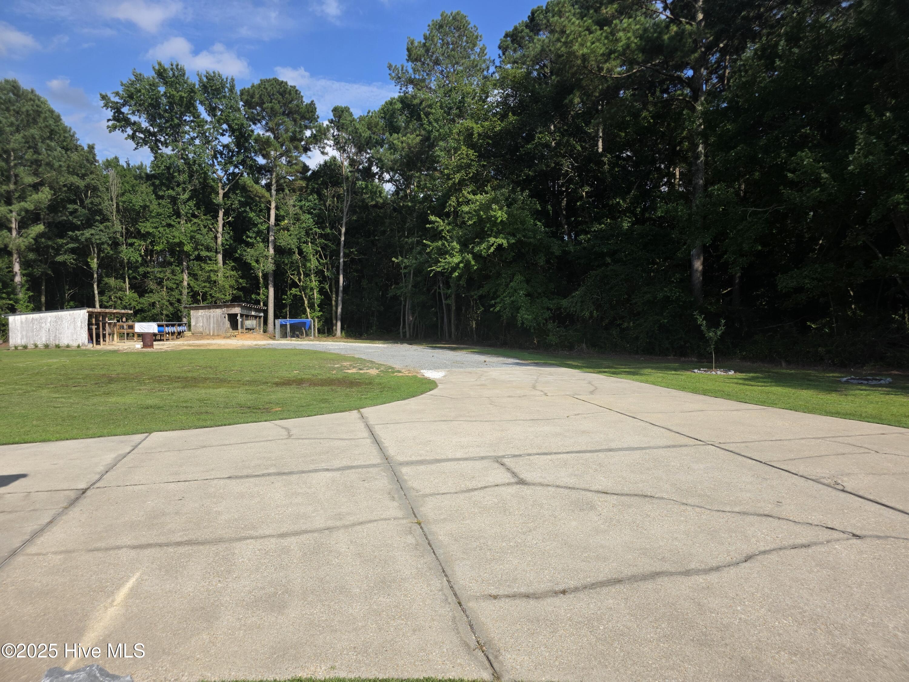2201 Odom Road Clinton, NC 28328 - Photo 29 of 42 20250710_172201