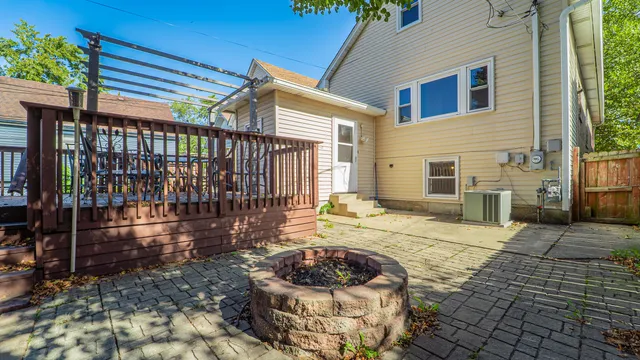 $249,999 | 2512 White Oak Avenue, Whiting, IN 46394