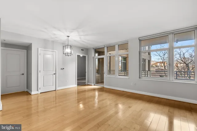 $555,000 | 8220 Crestwood Heights Drive, Unit 203, McLean, VA 22102