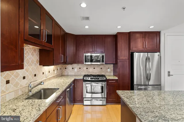 $555,000 | 8220 Crestwood Heights Drive, Unit 203, McLean, VA 22102