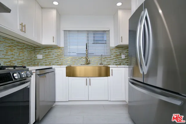 $729,000 | 13942 Oxnard Street, Valley Glen, CA 91401