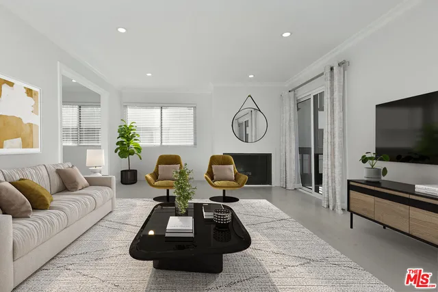 $729,000 | 13942 Oxnard Street, Valley Glen, CA 91401