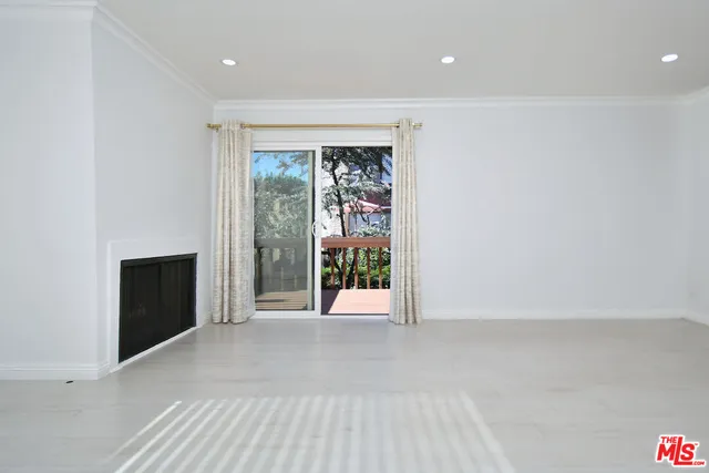 $729,000 | 13942 Oxnard Street, Valley Glen, CA 91401