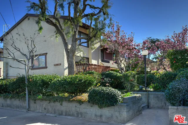 $729,000 | 13942 Oxnard Street, Valley Glen, CA 91401