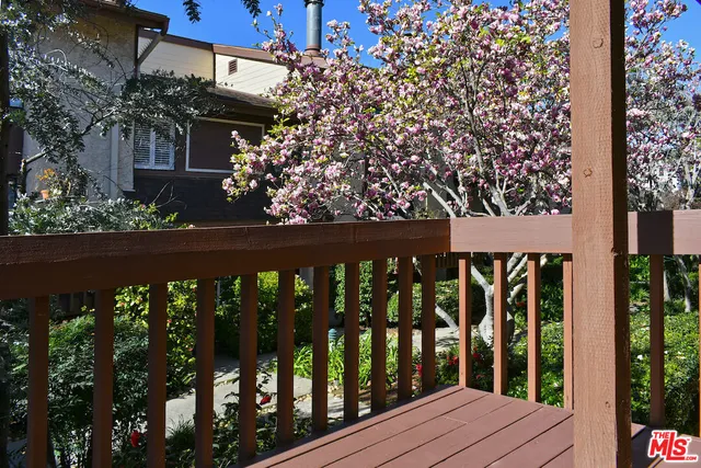 $729,000 | 13942 Oxnard Street, Valley Glen, CA 91401