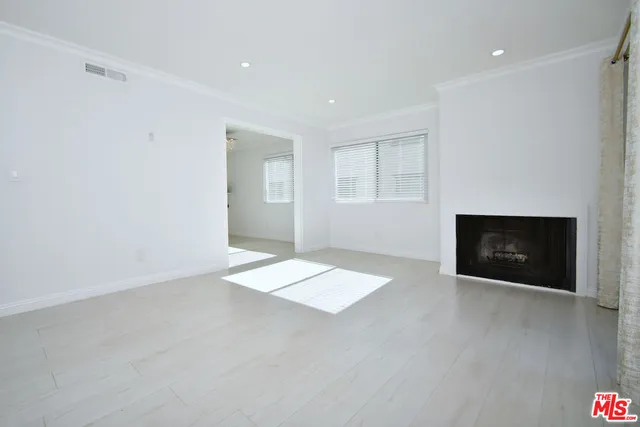 $729,000 | 13942 Oxnard Street, Valley Glen, CA 91401