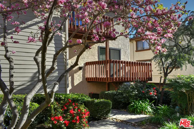 $729,000 | 13942 Oxnard Street, Valley Glen, CA 91401