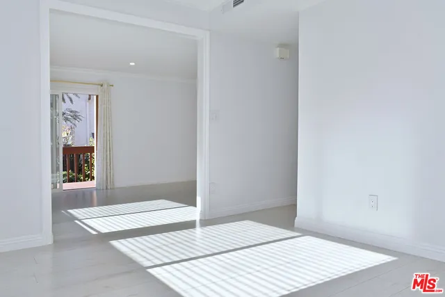 $729,000 | 13942 Oxnard Street, Valley Glen, CA 91401