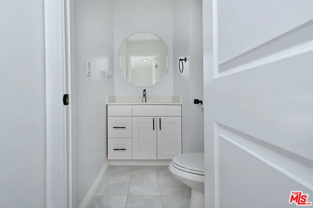 $729,000 | 13942 Oxnard Street, Valley Glen, CA 91401