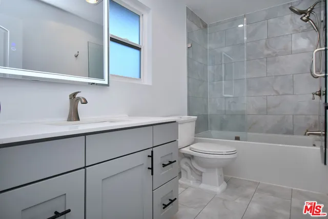 $729,000 | 13942 Oxnard Street, Valley Glen, CA 91401