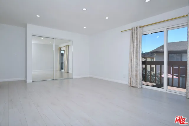 $729,000 | 13942 Oxnard Street, Valley Glen, CA 91401