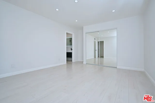 $729,000 | 13942 Oxnard Street, Valley Glen, CA 91401