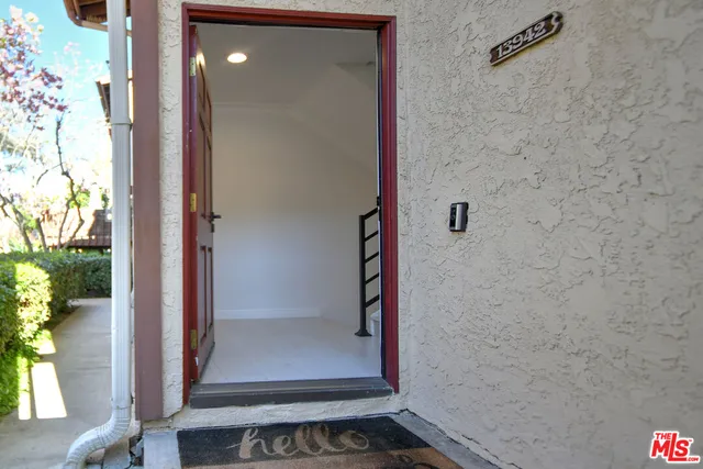 $729,000 | 13942 Oxnard Street, Valley Glen, CA 91401