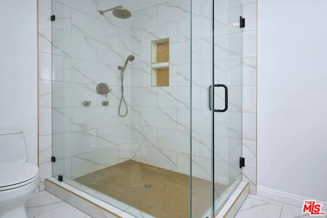 $729,000 | 13942 Oxnard Street, Valley Glen, CA 91401