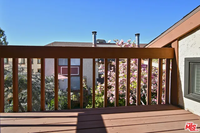 $729,000 | 13942 Oxnard Street, Valley Glen, CA 91401