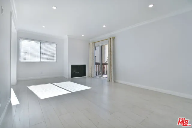 $729,000 | 13942 Oxnard Street, Valley Glen, CA 91401