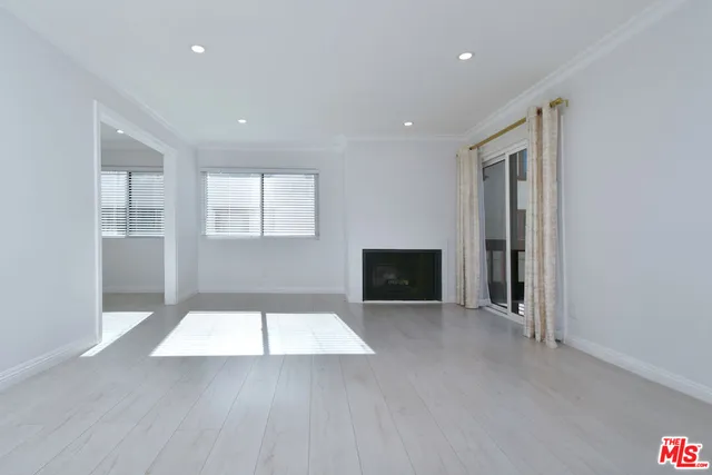 $729,000 | 13942 Oxnard Street, Valley Glen, CA 91401