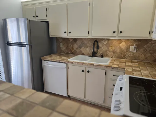 $2,500 | 1505 Augusta Circle, Unit 119, Delray Beach, FL 33445