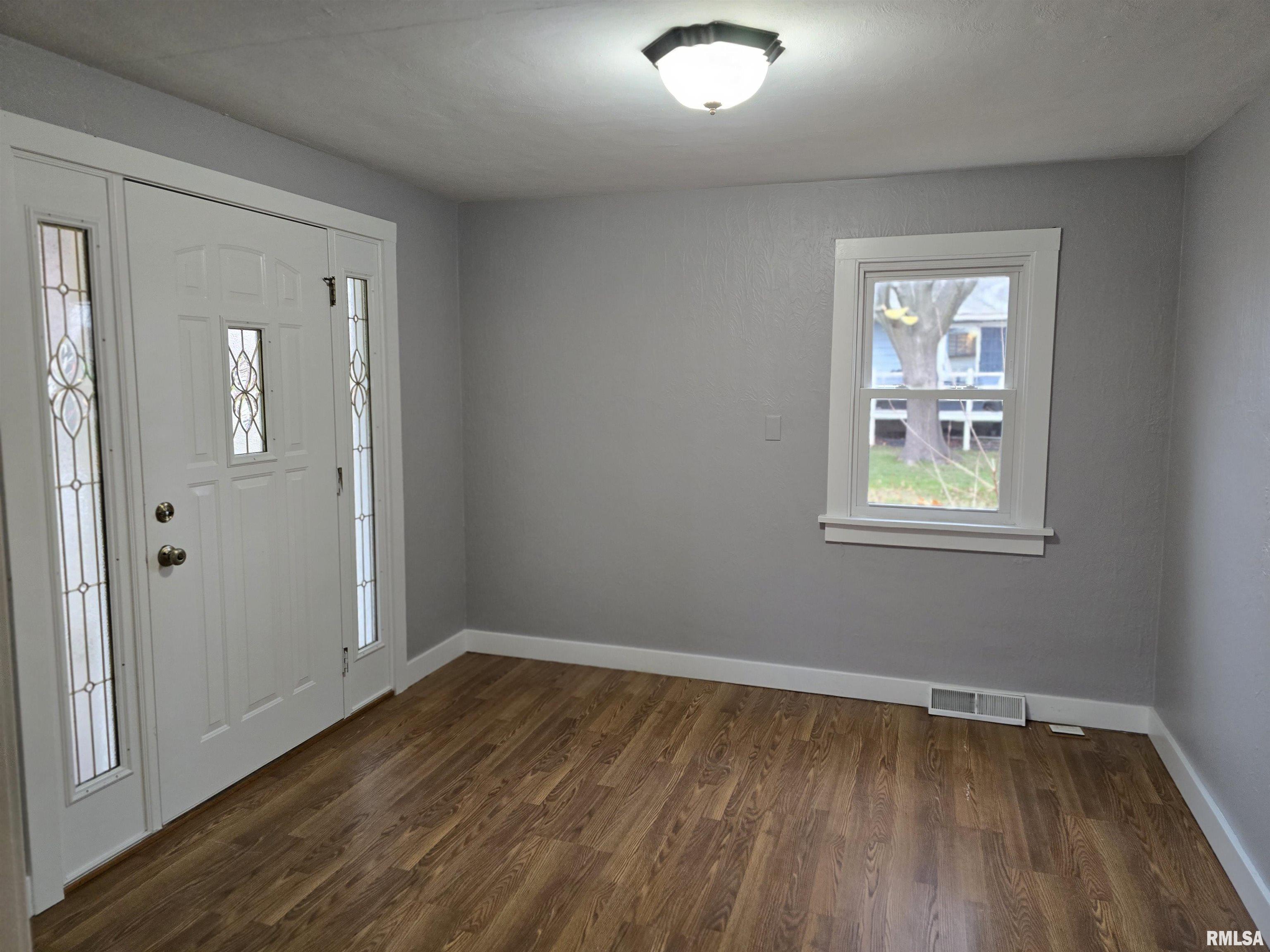 314 North Morgan Street Metamora, IL 61548 - Photo 4 of 25