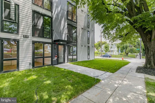 $2,300 | 2601 30th Street Northeast, Unit 9, Washington, DC 20018