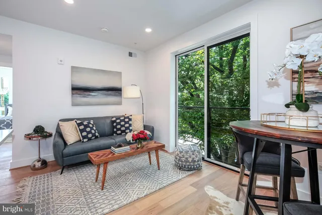 $2,300 | 2601 30th Street Northeast, Unit 9, Washington, DC 20018