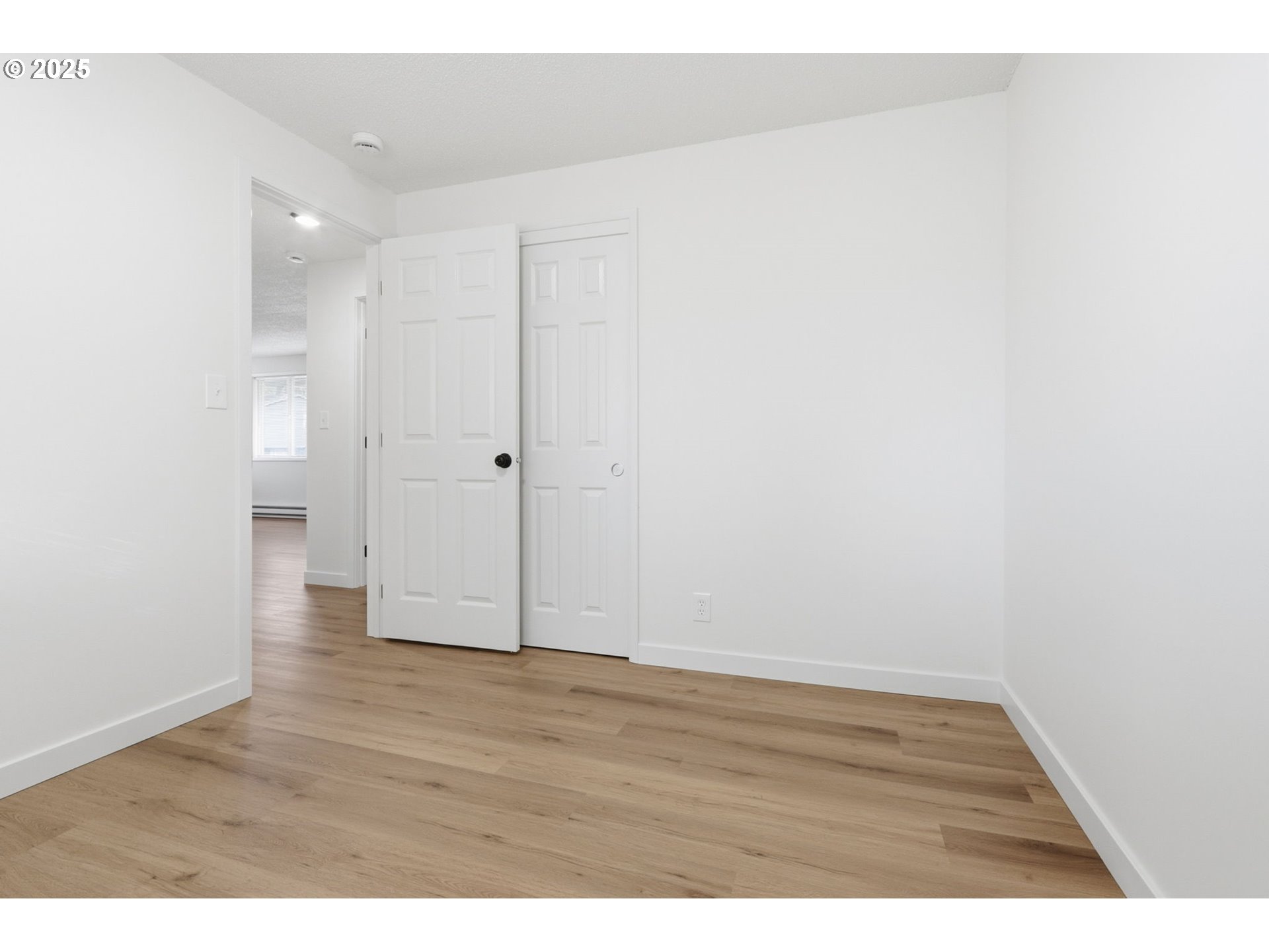 117 North 9th Avenue Ridgefield, WA 98642 - Photo 19 of 47 a view of an empty room