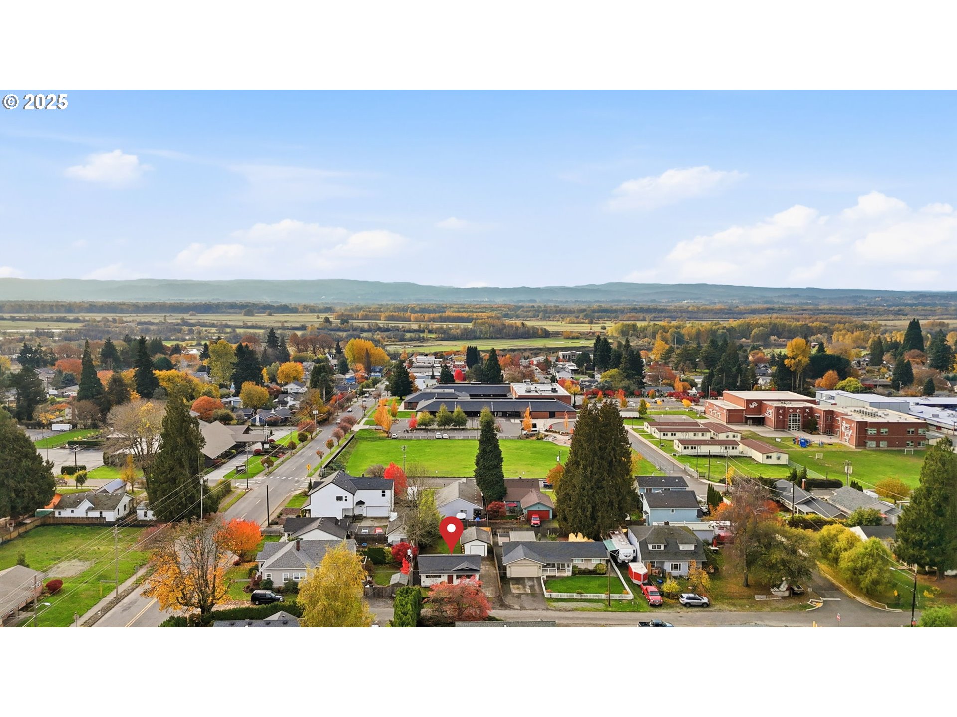 117 North 9th Avenue Ridgefield, WA 98642 - Photo 32 of 47 a view of a city