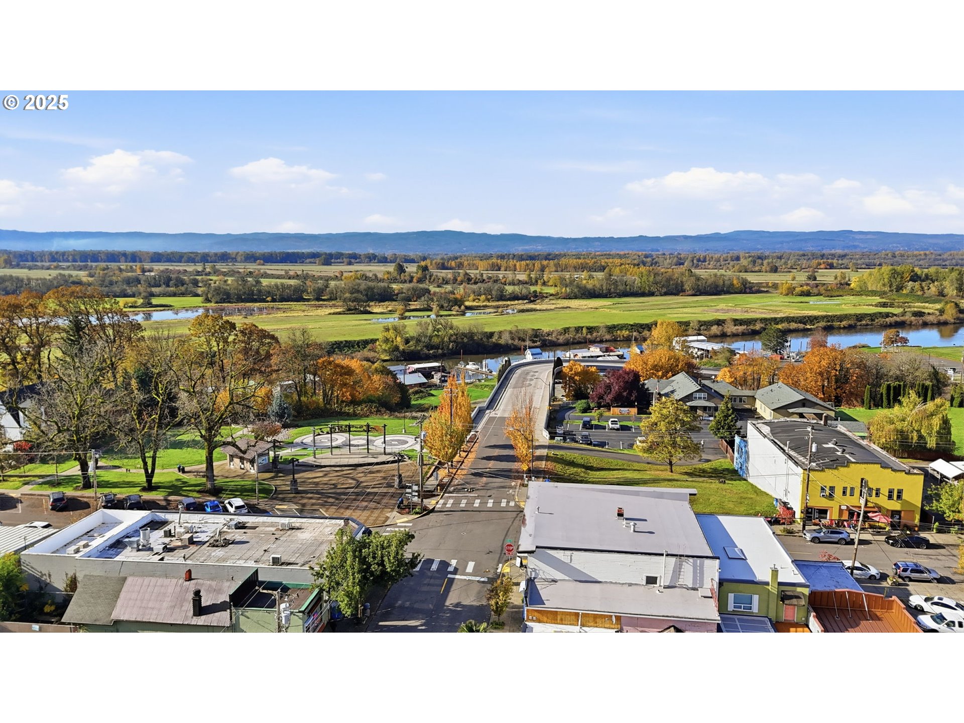117 North 9th Avenue Ridgefield, WA 98642 - Photo 33 of 47 a view of an ocean