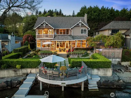 $6,799,000 | 3829 East Lake Sammamish Shore Lane Southeast, Sammamish, WA 98075