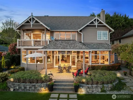$6,799,000 | 3829 East Lake Sammamish Shore Lane Southeast, Sammamish, WA 98075