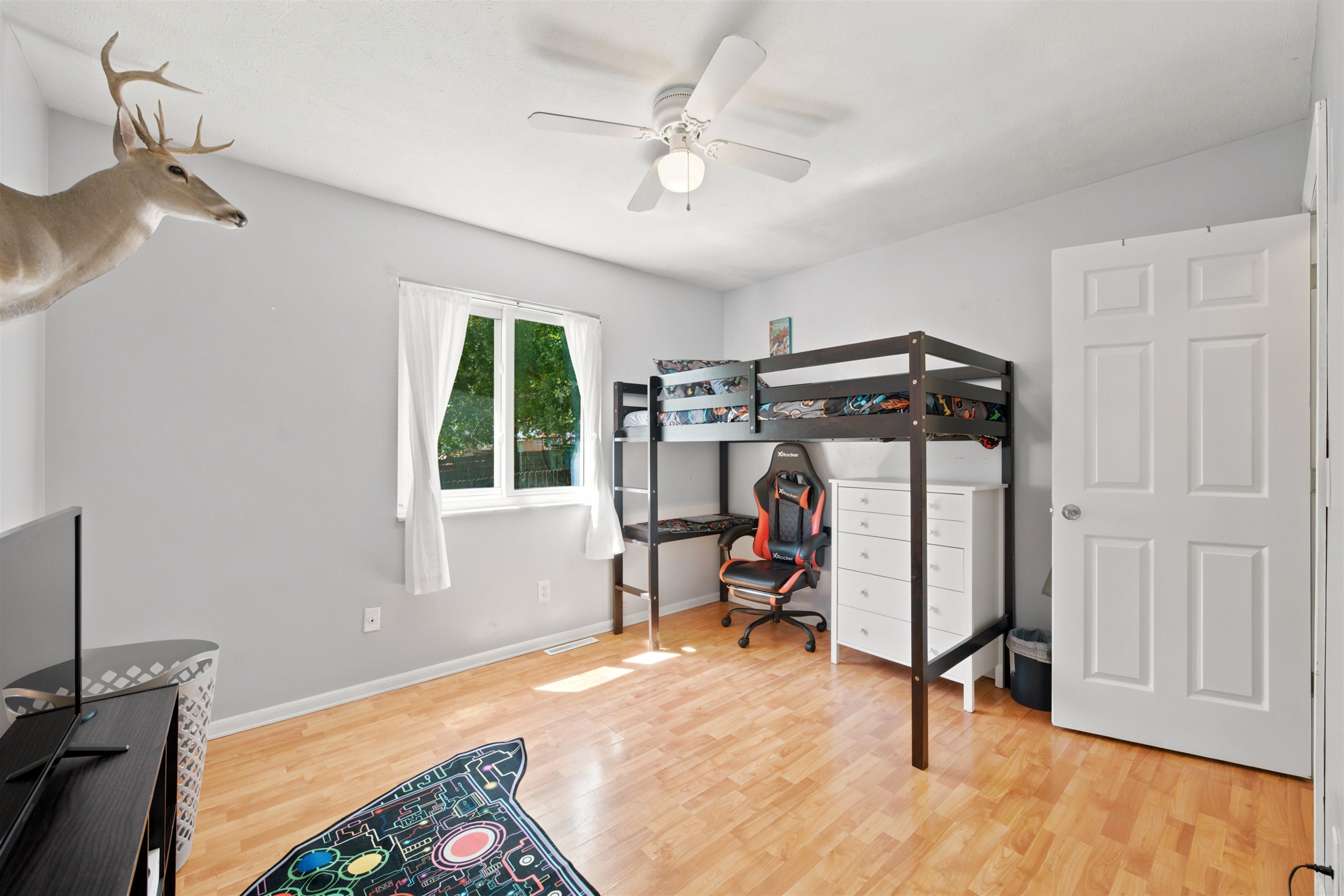3313 Maple Street Traverse City, MI 49684 - Photo 18 of 47 1947154-f85b1907-d0b0-4b95-9d41-7bb65609e5bf.JPG