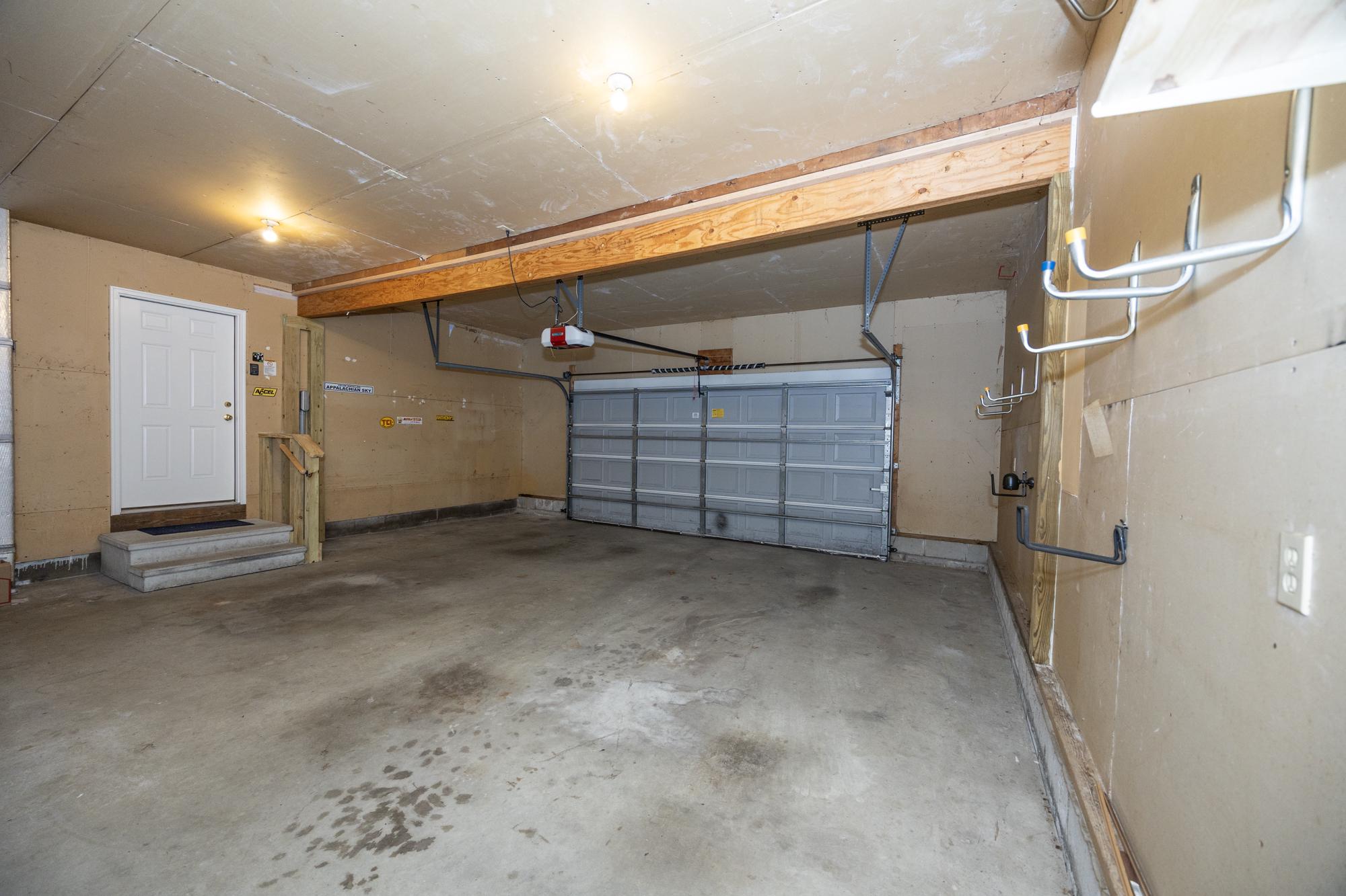 10958 Pit Road Seaford, DE 19973 - Photo 54 of 56 Spacious garage with ample storage options.