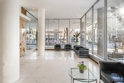 $165,000 | 5757 North Sheridan Road, Unit 15G, Chicago, IL 60660