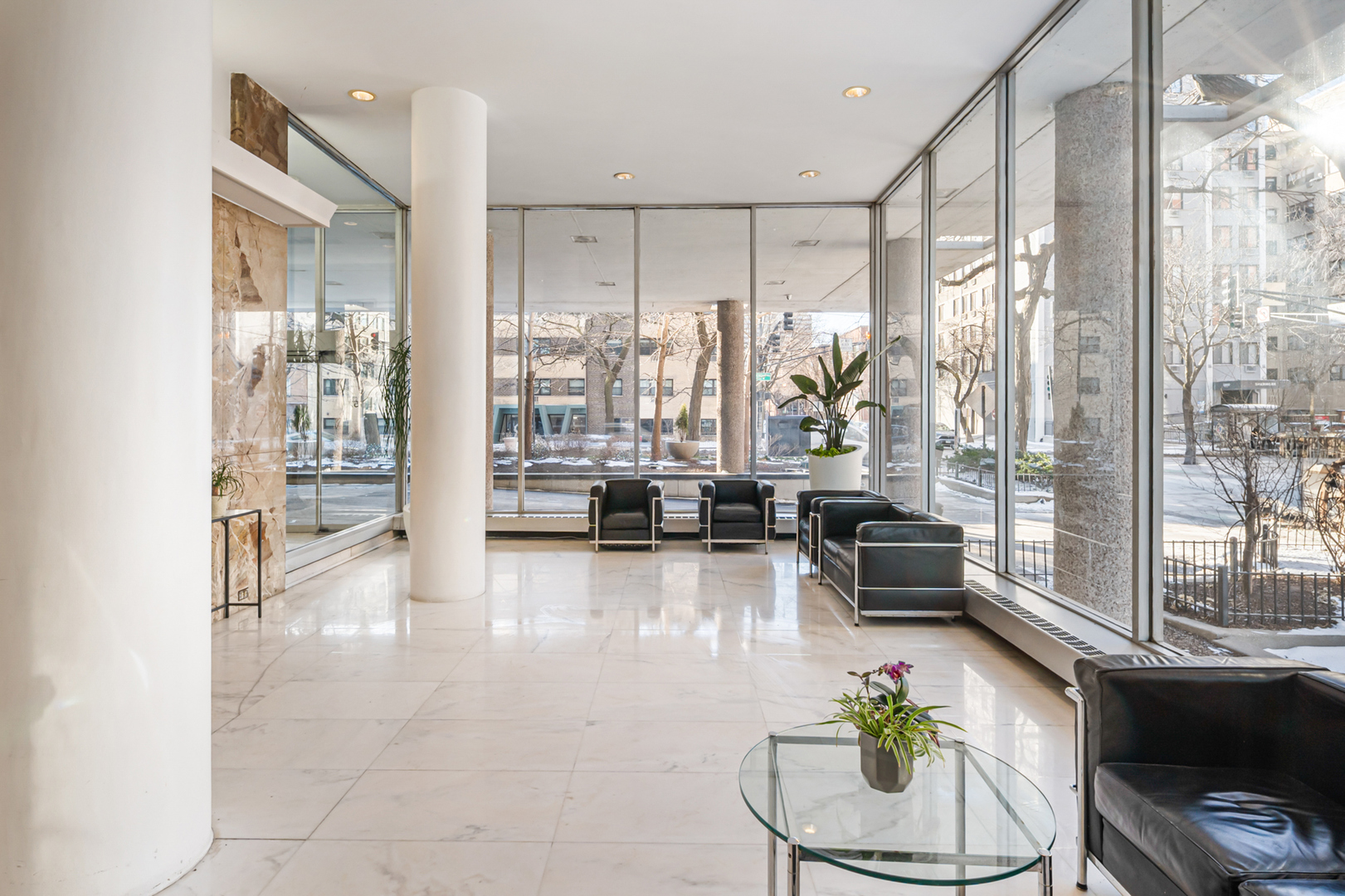 5757 North Sheridan Road, Unit 15G Chicago, IL 60660 - Photo 17 of 20