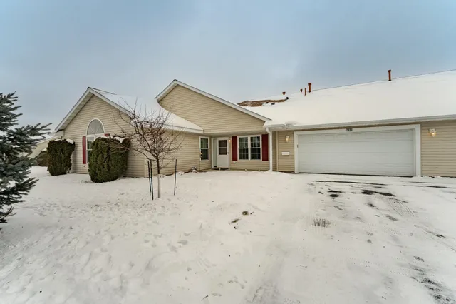 $330,000 | 2843 Century Court Northeast, Rochester, MN 55906