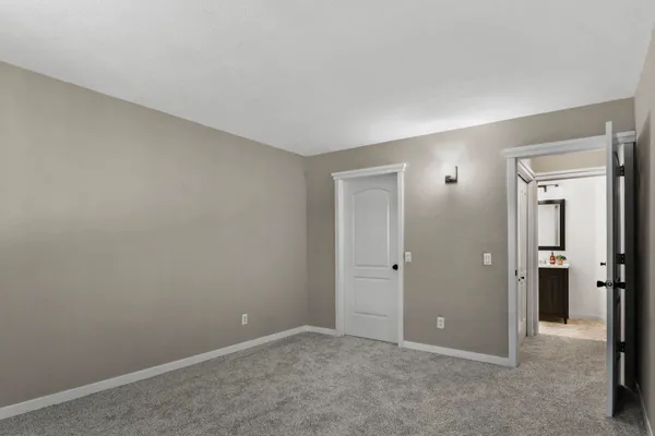 $199,900 | 1008 North Sunny Vale Lane, Unit B, Madison, WI 53713