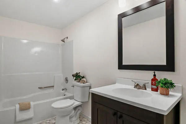 $199,900 | 1008 North Sunny Vale Lane, Unit B, Madison, WI 53713