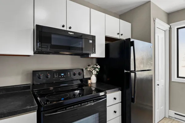 $199,900 | 1008 North Sunny Vale Lane, Unit B, Madison, WI 53713